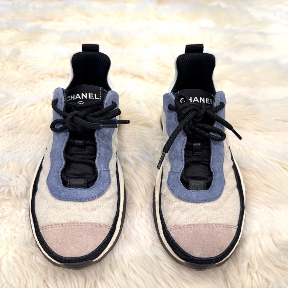 CHANEL | Women Sneakers - Picture 7 of 14